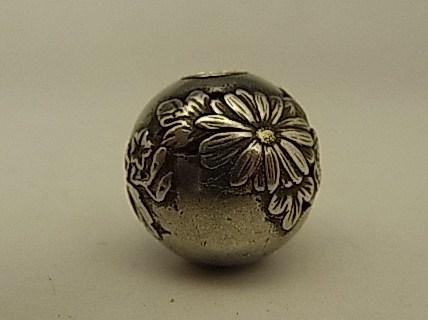 JAPANESE CIRCA 1900 SILVER OJIME SIGNED ISSHU<br><font color=red><b>SOLD</b></font>