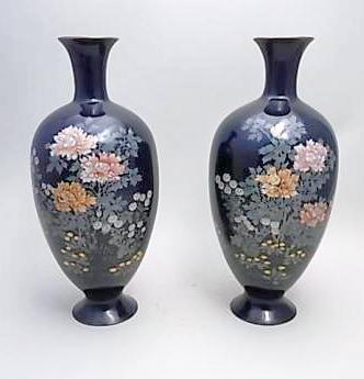 JAPANESE EARLY 20TH CENTURY PAIR OF CLOISONNE VASES