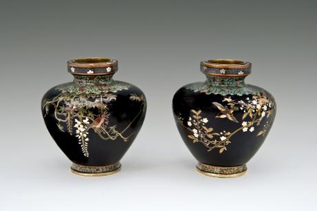JAPANESE EARLY 20TH CENTURY PAIR OF MINIATURE CLOISONNE VASES BY OTA HYOZO