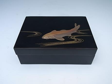 JAPANESE 20TH CENTURY LACQUER BOX WITH KOI DESIGN BY ZOHIKO<br><font color=red><b>SOLD</b></font>