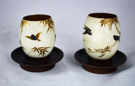 JAPANESE MEIJI PERIOD LACQUERED PAIR OF EGGS