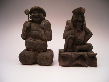 JAPANESE EDO PERIOD WOOD CARVING OF DAIKOKU AND EBISU<br><font color=red><b>SOLD</b></font>