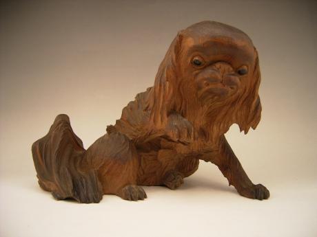 JAPANESE EARLY 20TH CENTURY WOODEN PEKINESE DOG<br><font color=red><b>SOLD</b></font> 