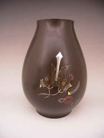 JAPANESE EARLY 20TH CENTURY BRONZE VASE WITH SAMURAI HELMET DESIGN<br><font color=red><b>SOLD</b></font>
